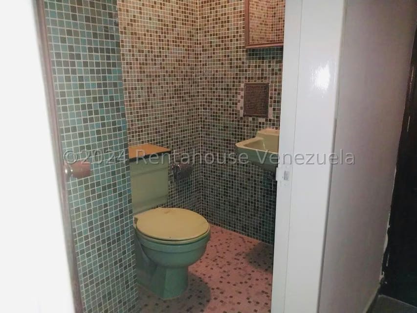 Apartamento (1 Nivel) en Venta en El Marques, Distrito Metropolitano - 36