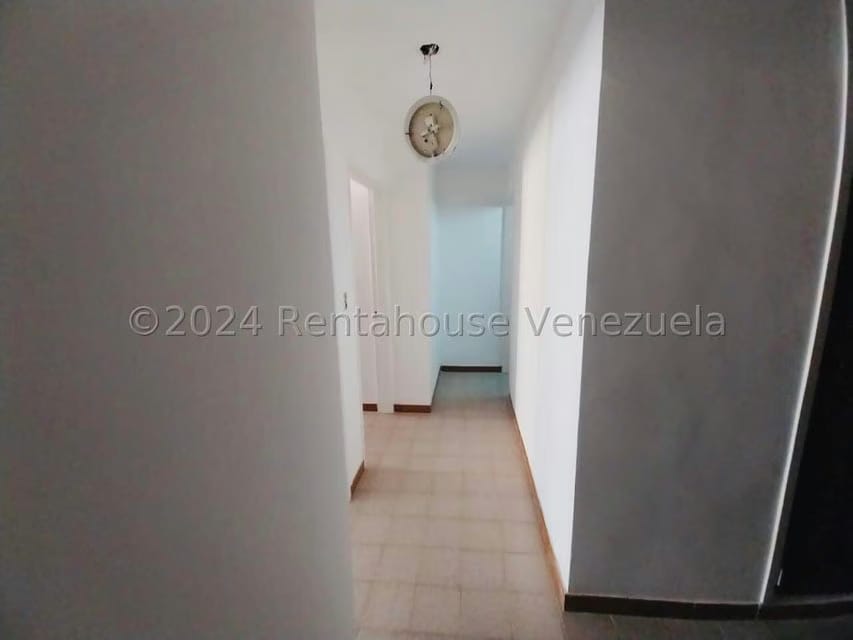 Apartamento (1 Nivel) en Venta en El Marques, Distrito Metropolitano - 37