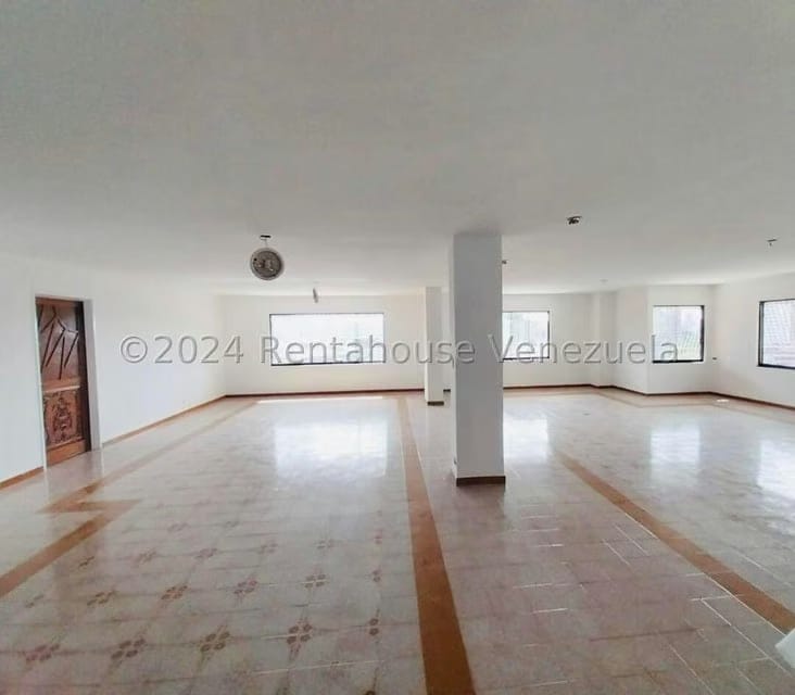 Apartamento (1 Nivel) en Venta en El Marques, Distrito Metropolitano - 8