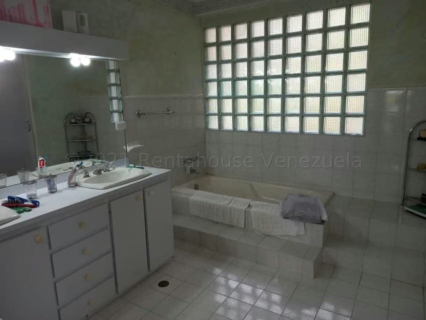 Casa (Multipes Niveles) en Venta en La Lagunita Country Club, Distrito Metropolitano - 14