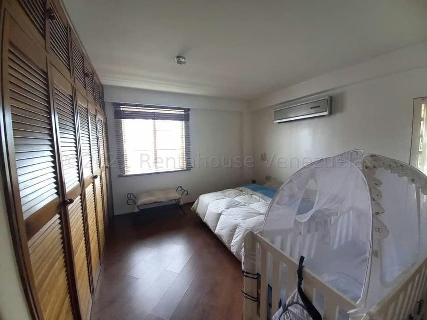 Casa (Multipes Niveles) en Venta en La Lagunita Country Club, Distrito Metropolitano - 17