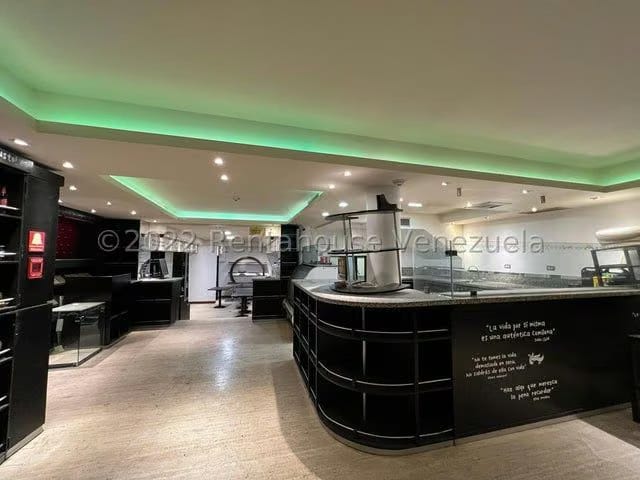 LOCAL COMERCIAL EN VENTA – YENNIEF ROJAS - 4