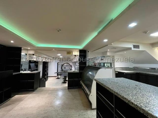 LOCAL COMERCIAL EN VENTA – YENNIEF ROJAS - 5
