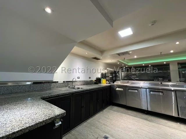 LOCAL COMERCIAL EN VENTA – YENNIEF ROJAS - 8