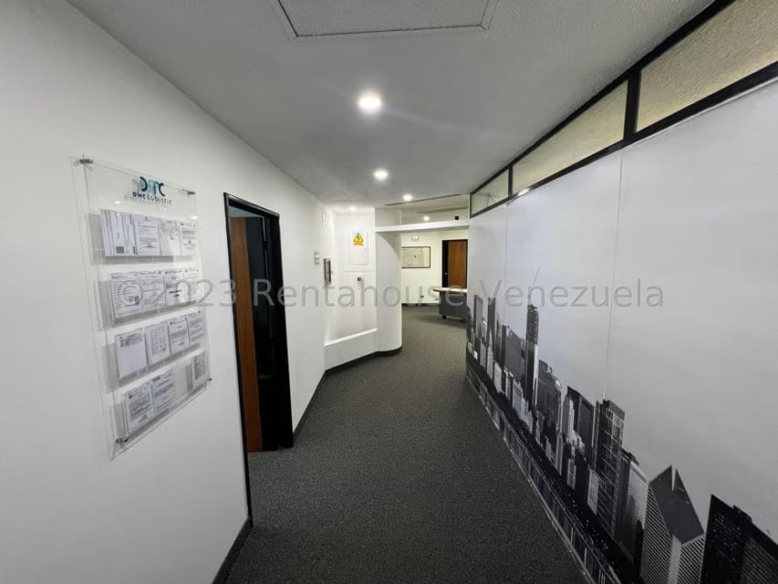 Comercial (Oficina) en Venta en Los Palos Grandes, Distrito Metropolitano - 2