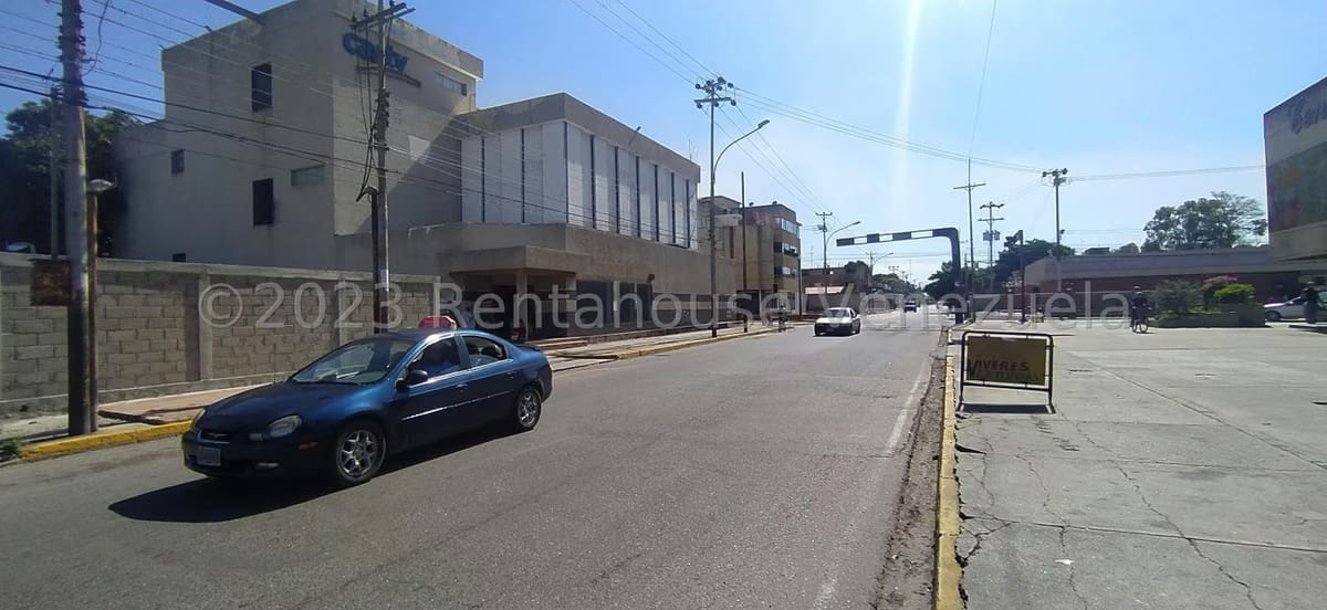 Terreno (Comercial) en Venta en Avenida Vargas, Zulia - 9