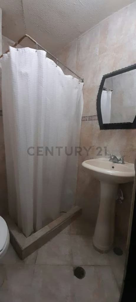 APARTAMENTO EN VENTA - 4
