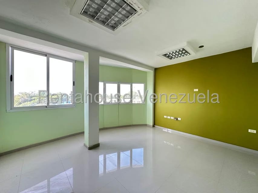 Comercial (Edificio) en Alquiler en Centro, Falcon - 12