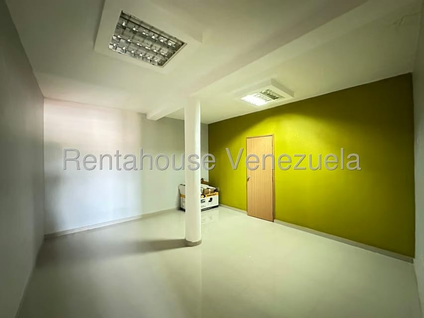 Comercial (Edificio) en Alquiler en Centro, Falcon - 16