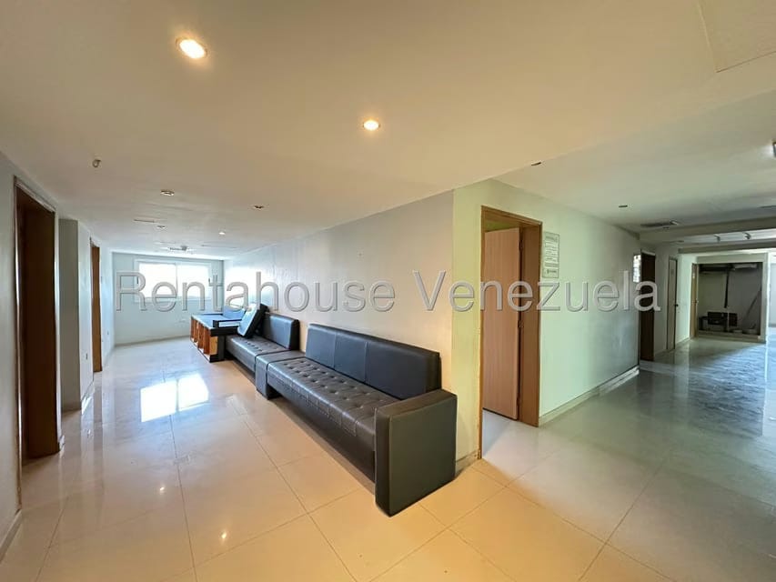 Comercial (Edificio) en Alquiler en Centro, Falcon - 19