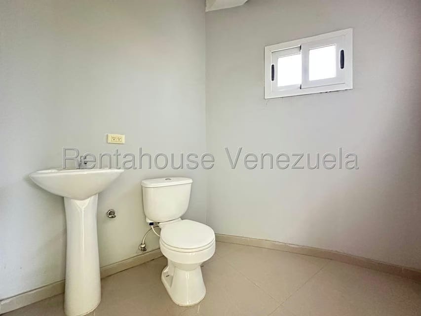 Comercial (Edificio) en Alquiler en Centro, Falcon - 29