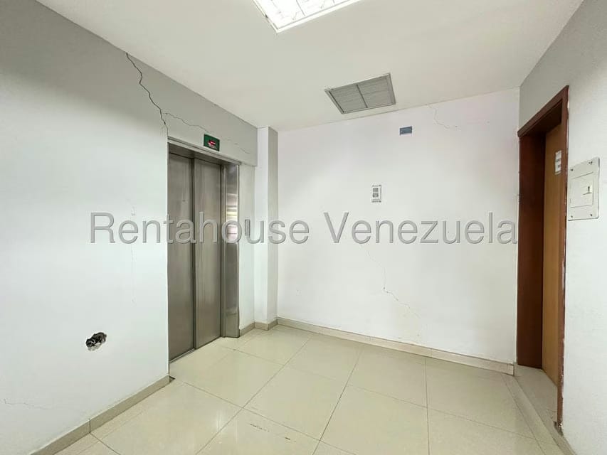 Comercial (Edificio) en Alquiler en Centro, Falcon - 5
