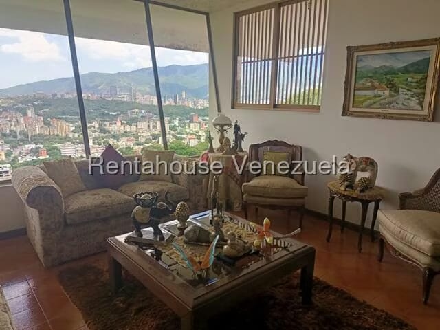 Casa (Multipes Niveles) en Venta en Colinas de Santa Monica, Distrito Metropolitano - 15