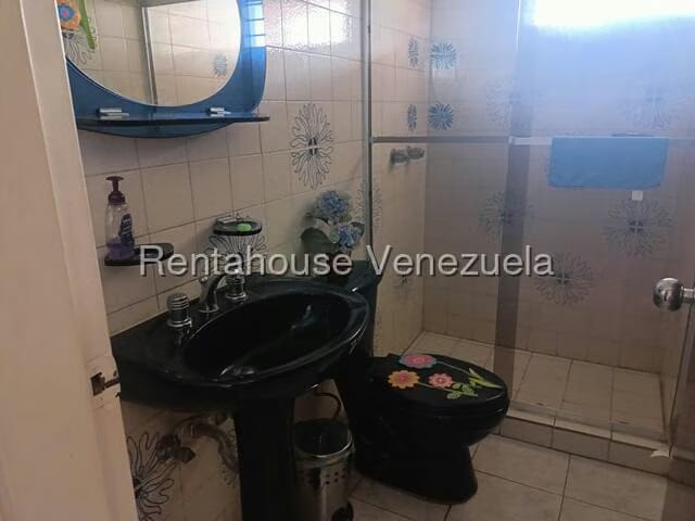 Casa (Multipes Niveles) en Venta en Colinas de Santa Monica, Distrito Metropolitano - 46