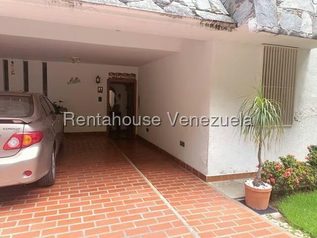Casa (Multipes Niveles) en Venta en Colinas de Santa Monica, Distrito Metropolitano - 7