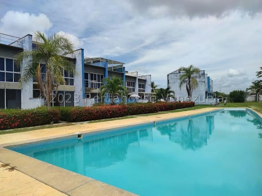 Townhouse (Multiples Niveles) en Venta en Los Canales de Rio Chico, Miranda - 3