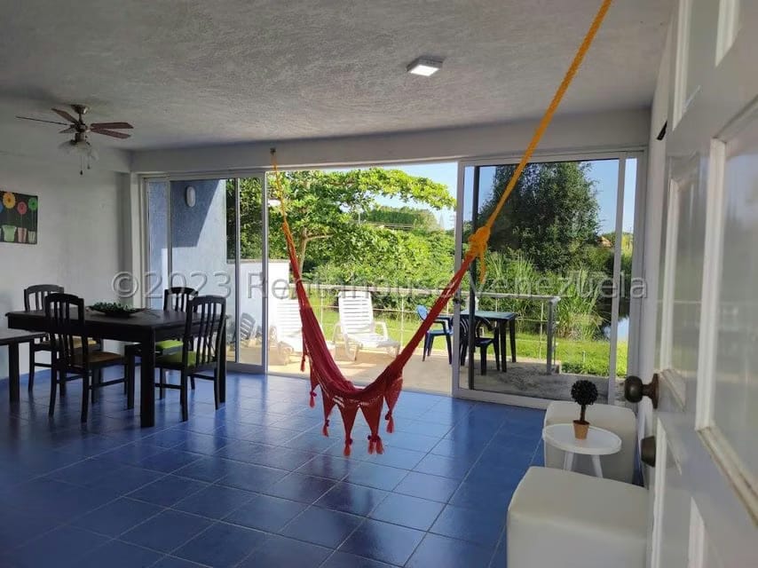 Townhouse (Multiples Niveles) en Venta en Los Canales de Rio Chico, Miranda - 4