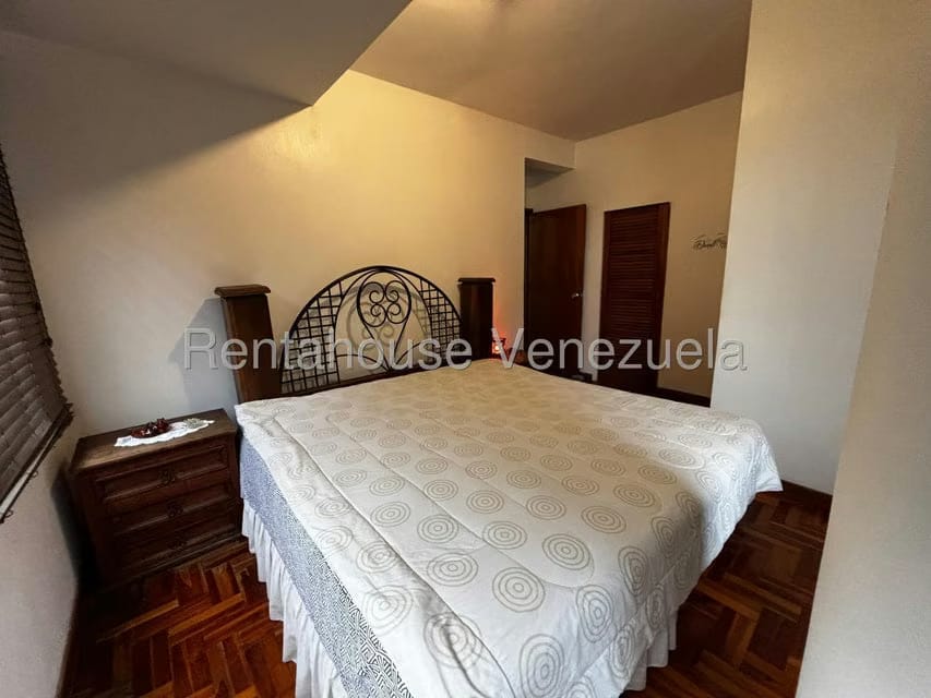 Casa (1 Nivel) en Venta en Lomas del Halcon, Distrito Metropolitano - 15