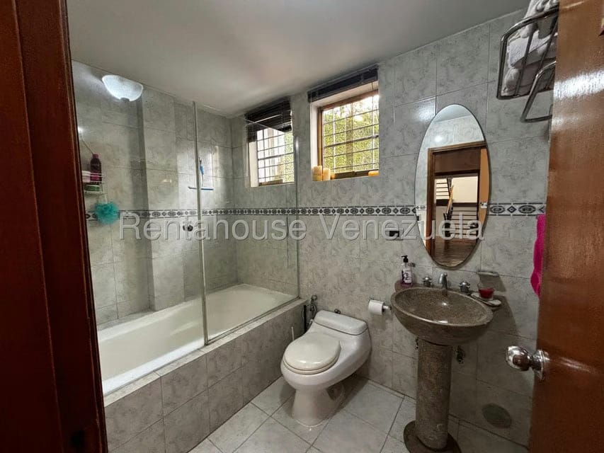 Casa (1 Nivel) en Venta en Lomas del Halcon, Distrito Metropolitano - 19