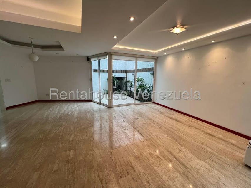 Apartamento (1 Nivel) en Venta en Lomas de Las Mercedes, Distrito Metropolitano - 17