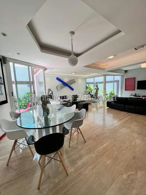 Apartamento (1 Nivel) en Venta en Lomas de Las Mercedes, Distrito Metropolitano - 24