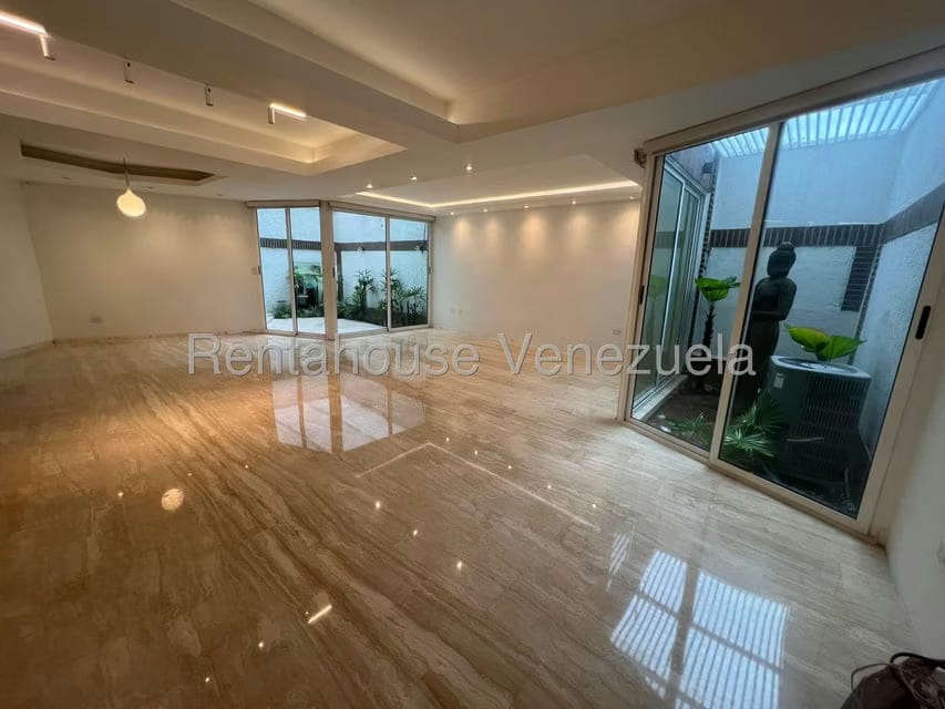 Apartamento (1 Nivel) en Venta en Lomas de Las Mercedes, Distrito Metropolitano - 39