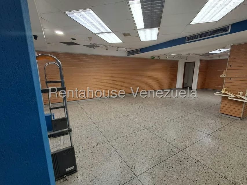 Comercial (Edificio) en Venta en Maturin, Monagas - 3