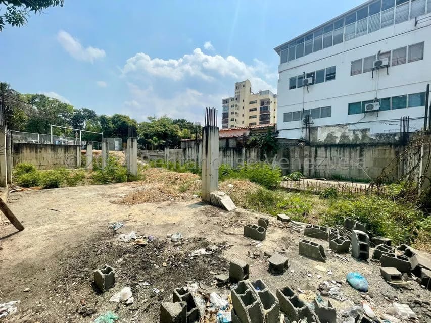 Terreno (Comercial) en Venta en Zona Este, Lara - 9