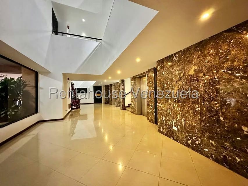 Apartamento (Penthouse) en Venta en Lomas de La Alameda, Distrito Metropolitano - 35