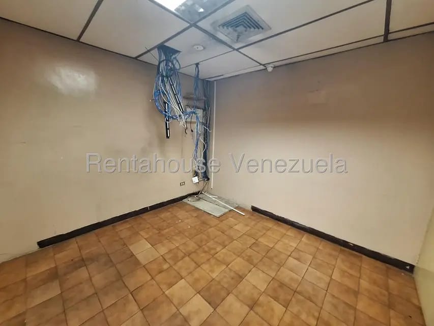 Comercial (Galpon - Deposito) en Venta en Parque Industrial Castillito, Carabobo - 37