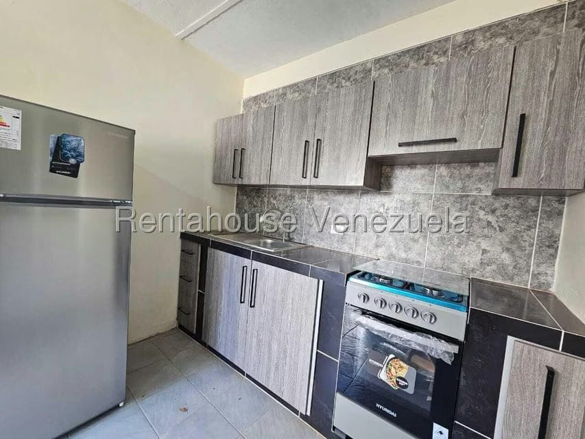 Apartamento (1 Nivel) en Alquiler en Centro, Falcon - 4