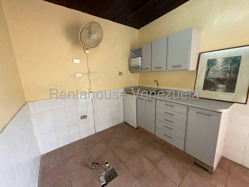 Casa (Multipes Niveles) en Venta en Colinas de Santa Monica, Distrito Metropolitano - 30