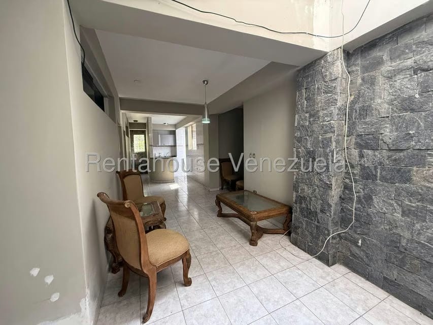 Casa (Multipes Niveles) en Venta en Colinas de Santa Monica, Distrito Metropolitano - 59