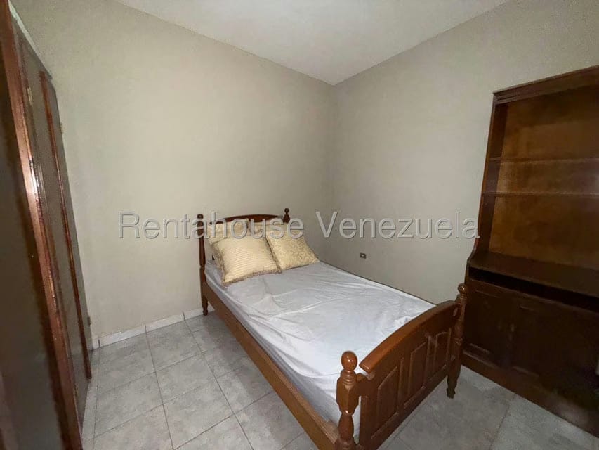 Casa (Multipes Niveles) en Venta en Colinas de Santa Monica, Distrito Metropolitano - 61