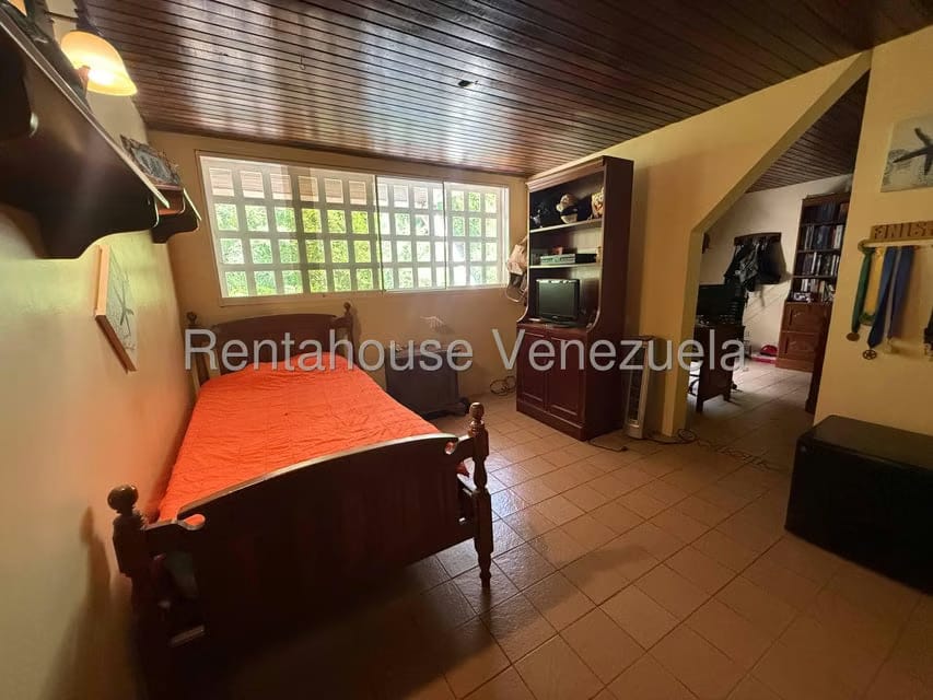 Casa (Multipes Niveles) en Venta en Colinas de Santa Monica, Distrito Metropolitano - 10