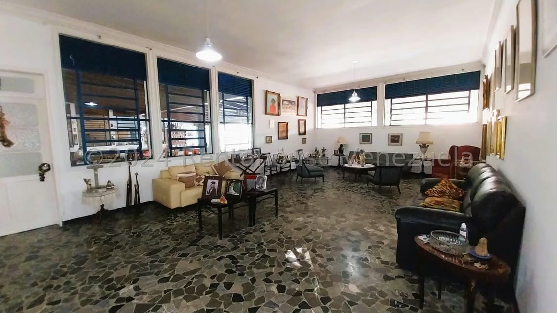 Casa (1 Nivel) en Venta en La Floresta, Distrito Metropolitano - 27