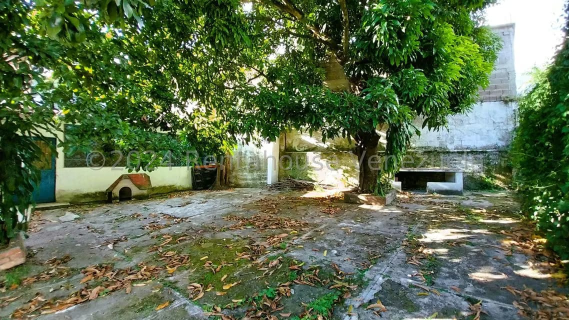 Casa (1 Nivel) en Venta en La Floresta, Distrito Metropolitano - 55