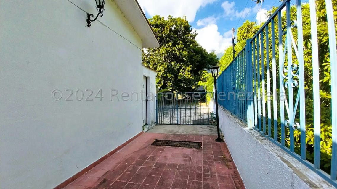 Casa (1 Nivel) en Venta en La Floresta, Distrito Metropolitano - 57