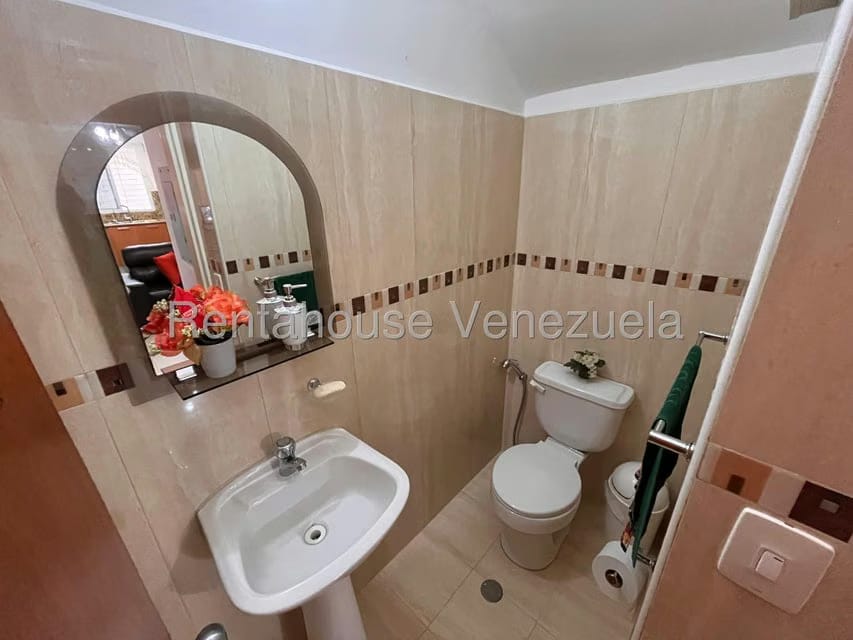 Casa (1 Nivel) en Venta en Ciudad Roca, Lara - 29