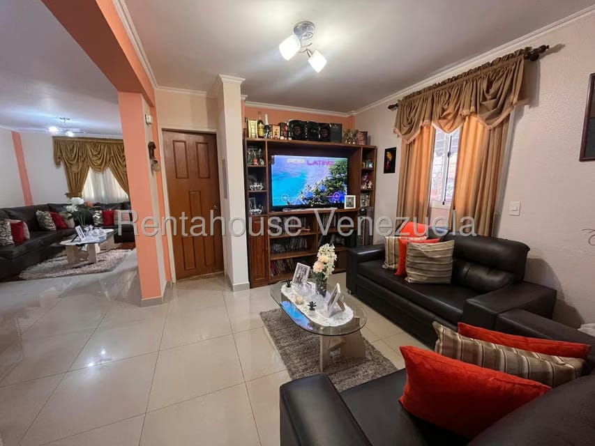 Casa (1 Nivel) en Venta en Ciudad Roca, Lara - 8