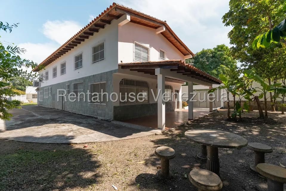 Casa (Duplex) en Venta en Ciudad Balneario Higuerote, Miranda