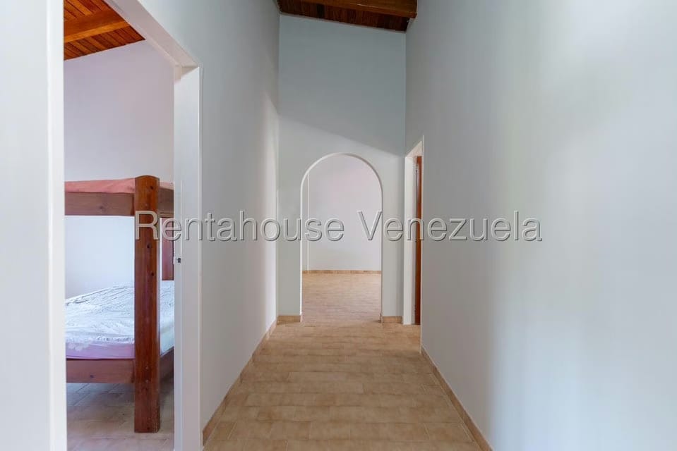 Casa (Duplex) en Venta en Ciudad Balneario Higuerote, Miranda - 29