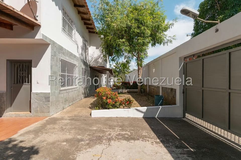 Casa (Duplex) en Venta en Ciudad Balneario Higuerote, Miranda - 33
