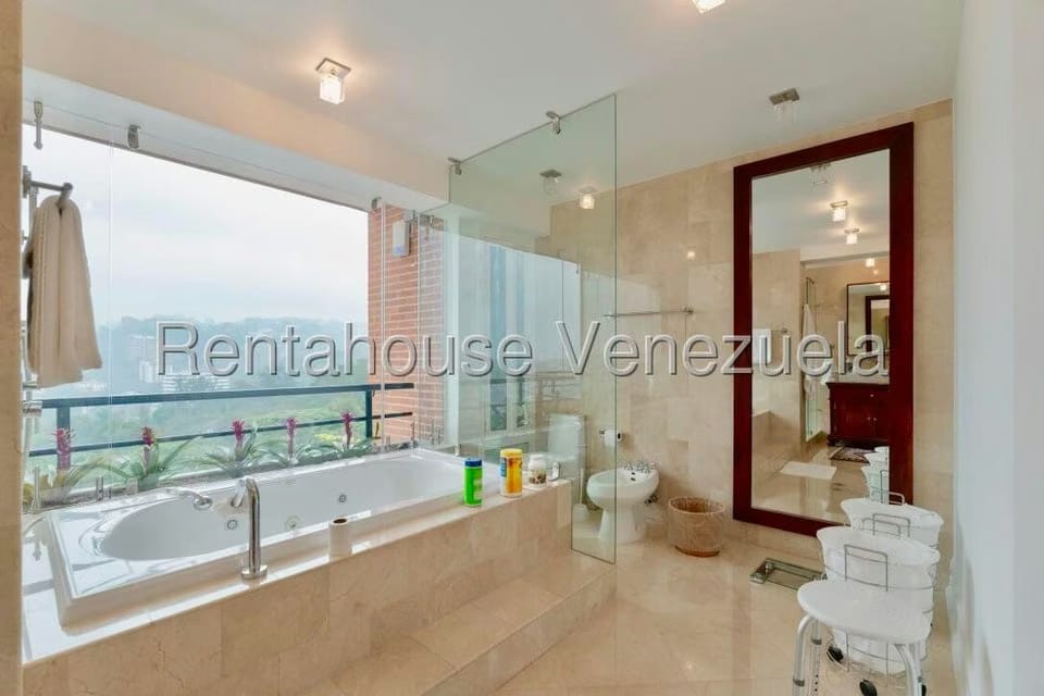 Townhouse (Duplex) en Venta en La Trinidad, Distrito Metropolitano - 33