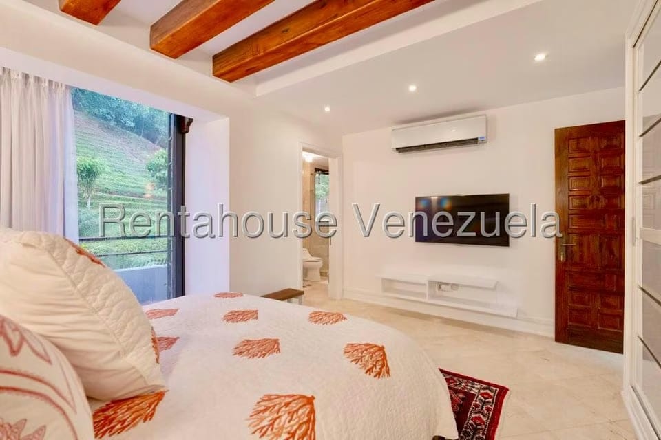 Townhouse (Duplex) en Venta en La Trinidad, Distrito Metropolitano - 35