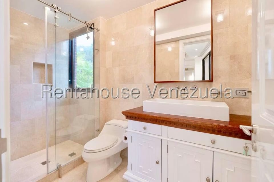 Townhouse (Duplex) en Venta en La Trinidad, Distrito Metropolitano - 39