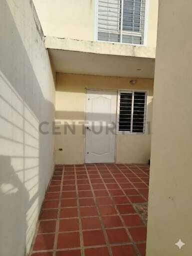 Townhouse en alquiler Urb. Caminos de La Lagunita III etapa Maracaibo Zulia - 12