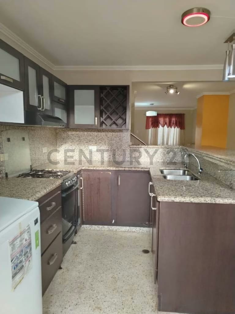 Townhouse en alquiler Urb. Caminos de La Lagunita III etapa Maracaibo Zulia - 10