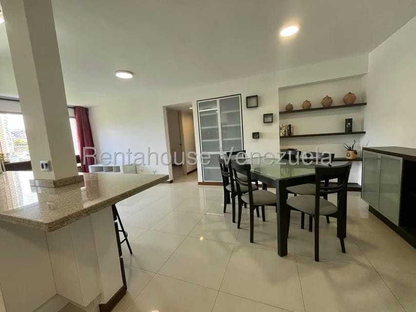 Apartamento (1 Nivel) en Alquiler en Prados del Este, Distrito Metropolitano - 8