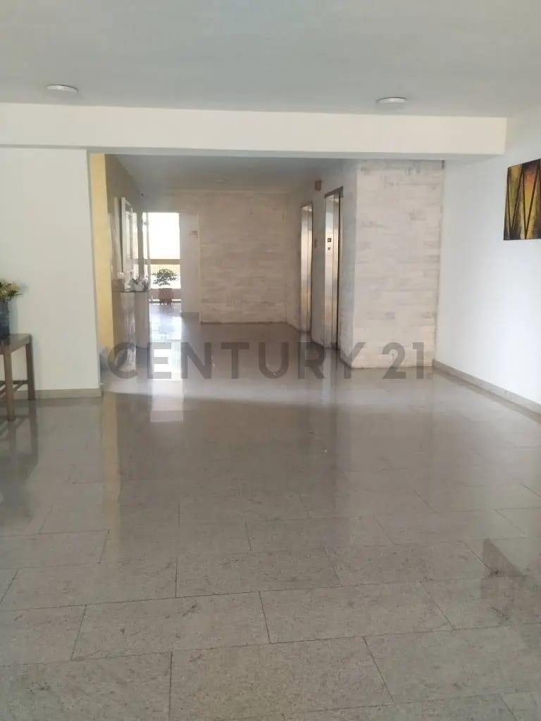 En venta apartamento en Macaracuay - 23